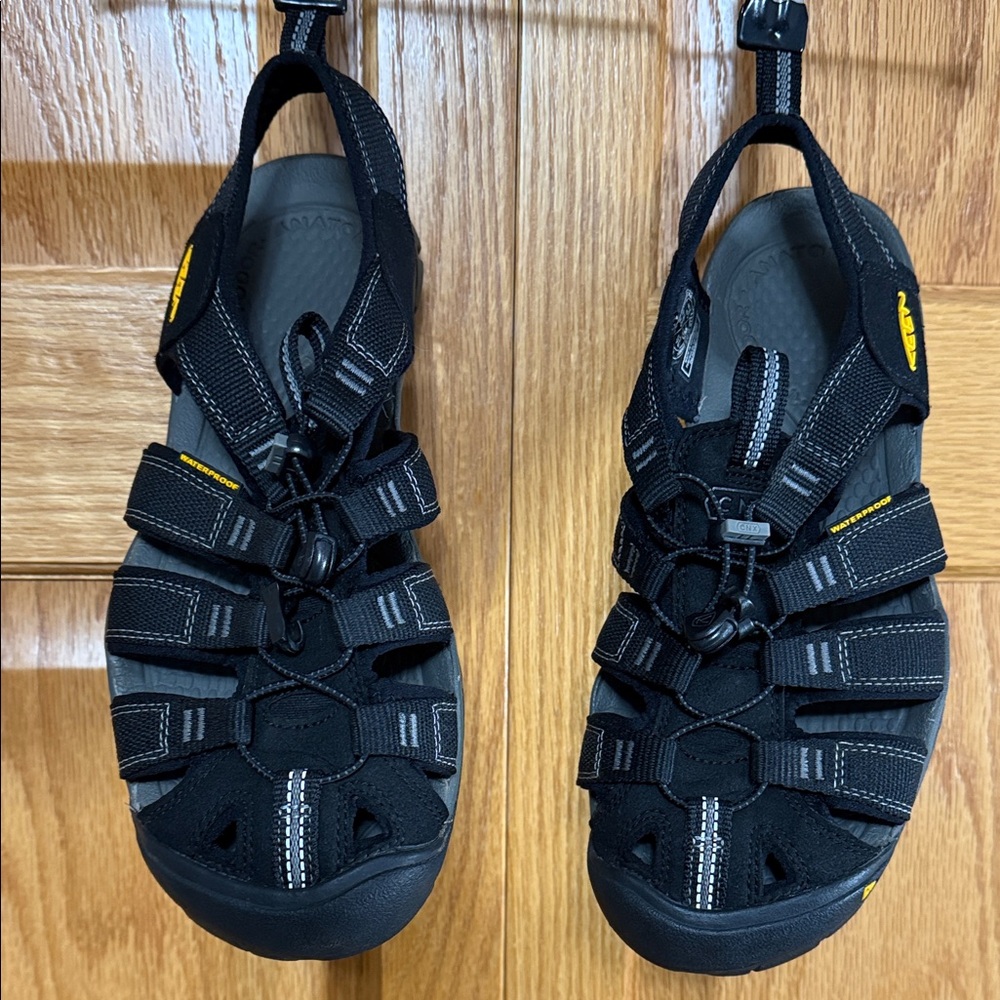 Keen Black and Yellow Men's Sandals